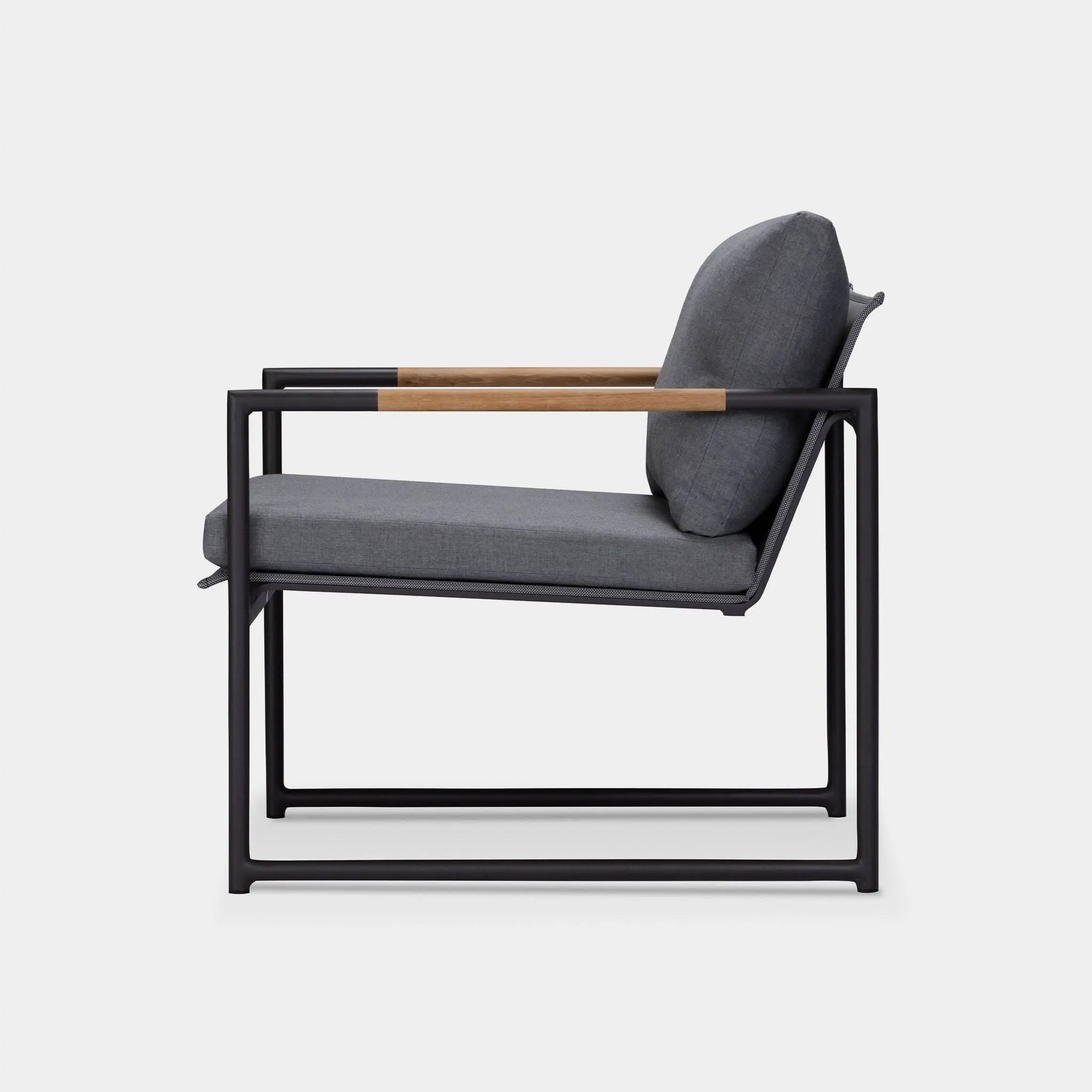 Breeze Lounge Chair
