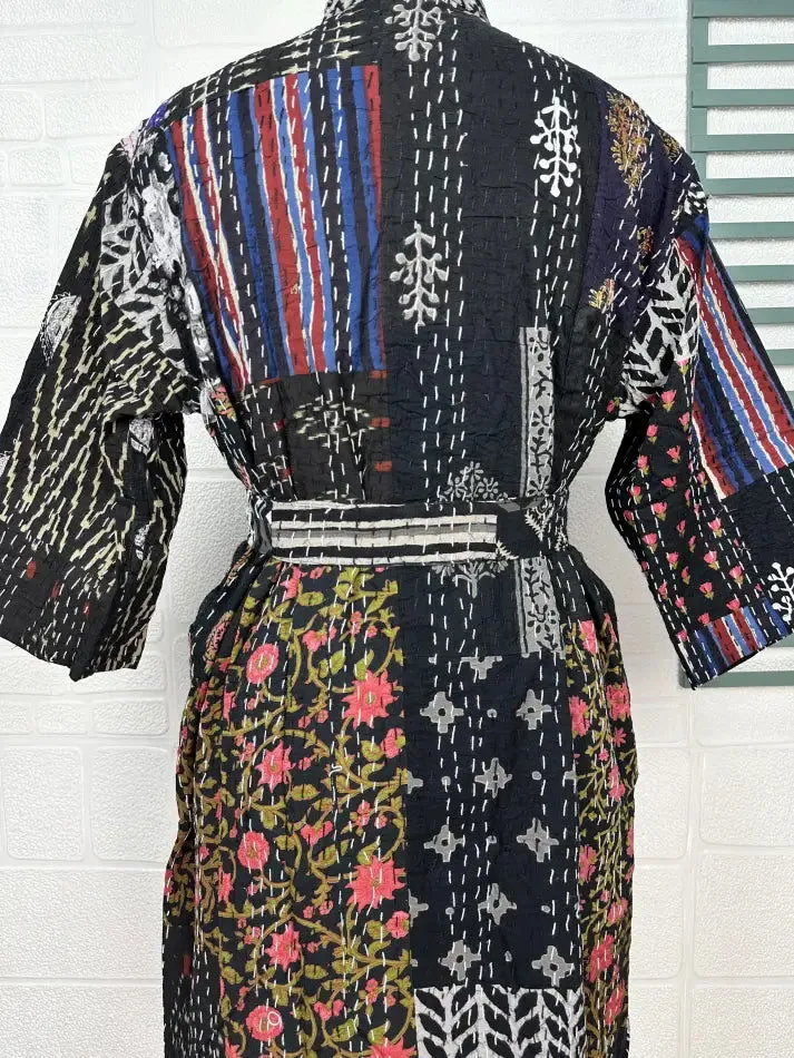 Kantha Pure Cotton Reversible Short Kimono Women Jacket Floral Print Black Pink