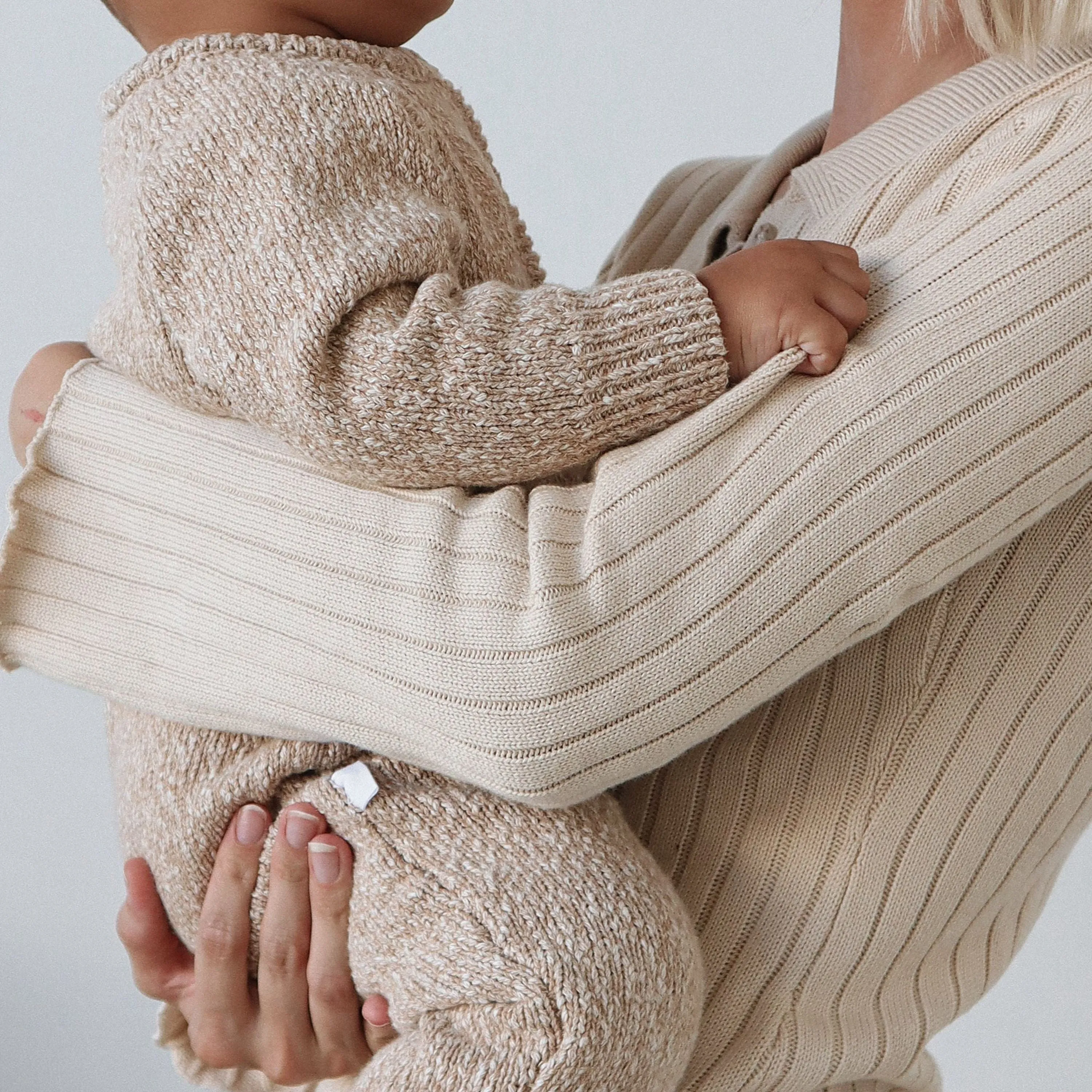 KNIT TOP (WOMEN'S) | LATTE