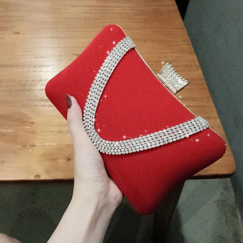 Trendy Thrill Luxury Clutch