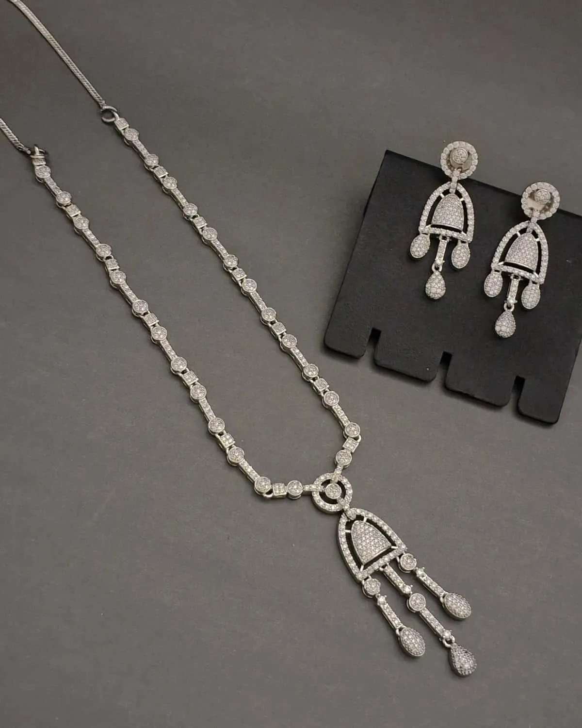 Zevarly Aadhya Necklace Set